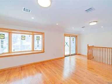 6446 229th St FLOOR 2 Oakland Gardens NY 11364 Zillow