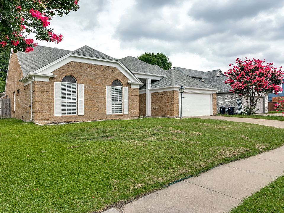 128 Browning Ln Grand Prairie TX 75052 MLS 20648599 Zillow