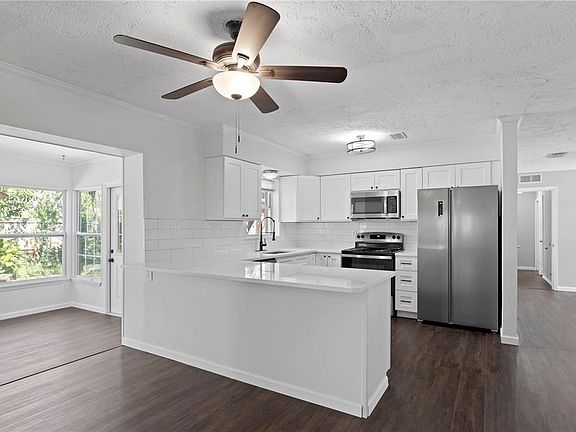 Riverwood Cir Sarasota Fl Mls U Zillow