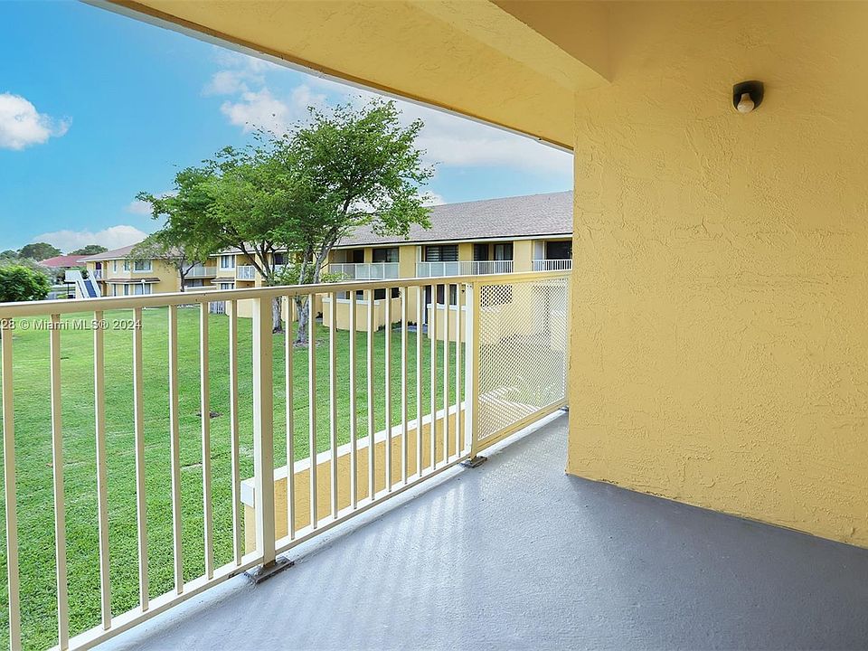 550 NW 214th St APT 204 Miami Gardens FL 33169 Zillow