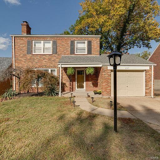 8523 Roanoke Dr Saint Louis MO 63121 Zillow