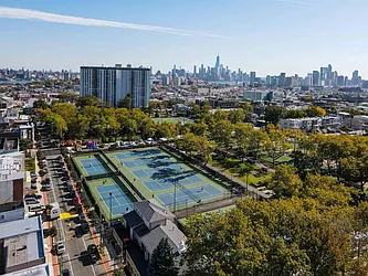 Manhattan Avenue In Union City New Jersey Streeteasy