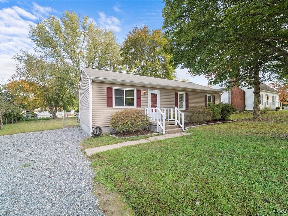 5706 Sara Kay Dr North Chesterfield VA 23237 Zillow