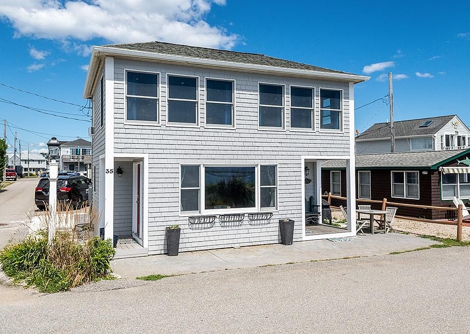 35 Shore Rd Narragansett RI 02882 MLS 1322662 Zillow