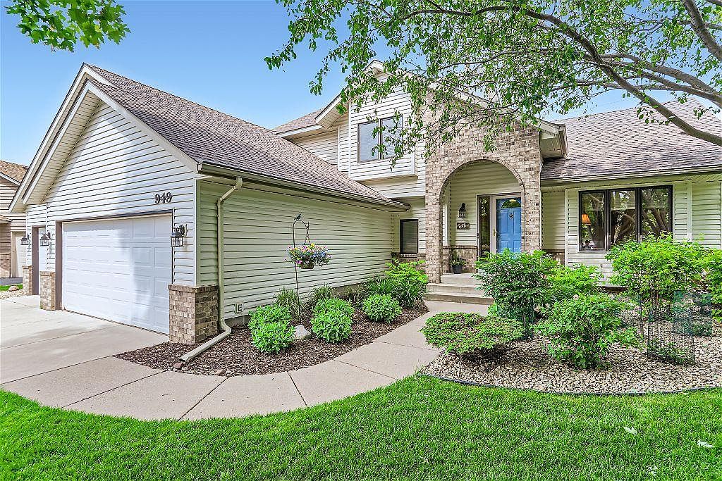 949 Trillium Ct Eagan MN 55123 Zillow