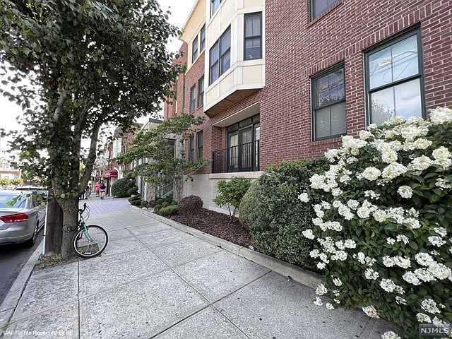 500 Anderson Ave APT 101 Cliffside Park NJ 07010 MLS 23023302 Zillow