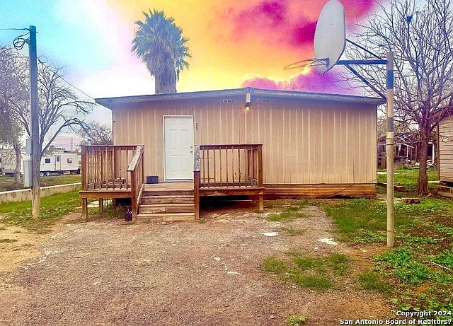 201 Buckley St Cotulla TX 78014 MLS 1743131 Zillow