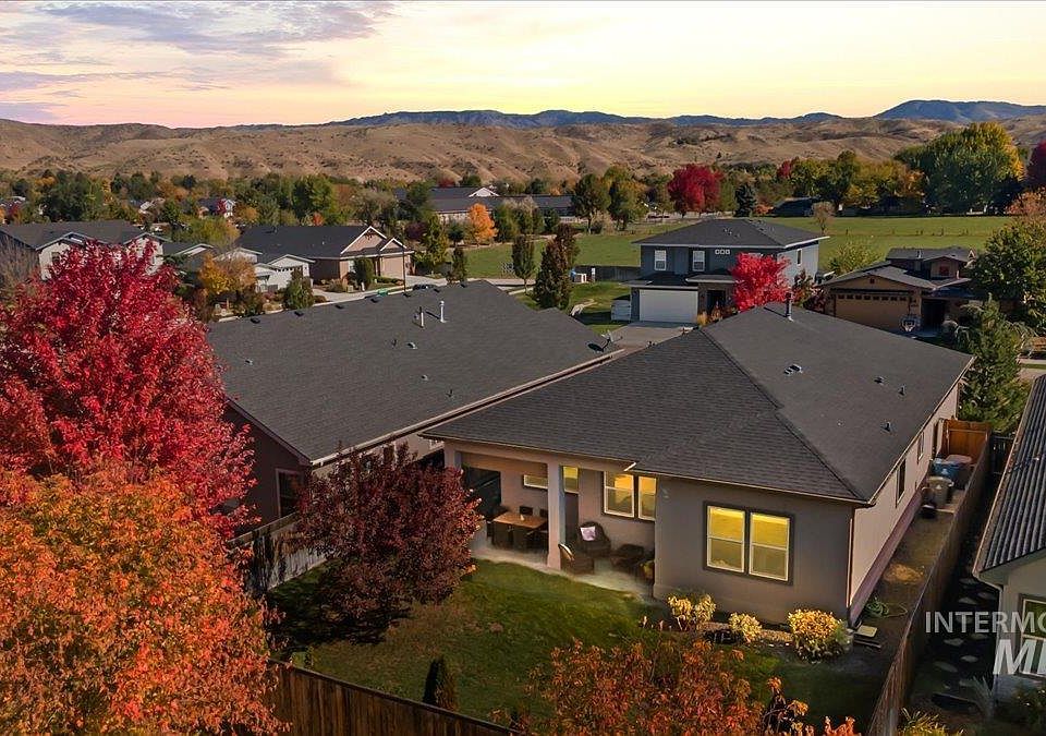 N Sunglow Ave Boise Id Zillow