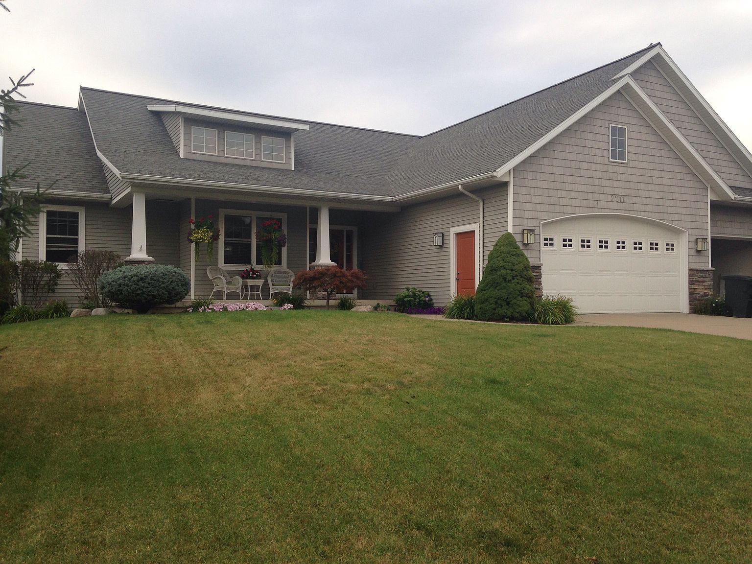 2211 Palm Dale Dr SW Wyoming MI 49519 Zillow