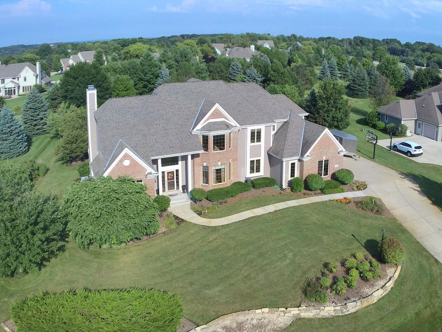 W N Huntsman Ct Pewaukee Wi Zillow