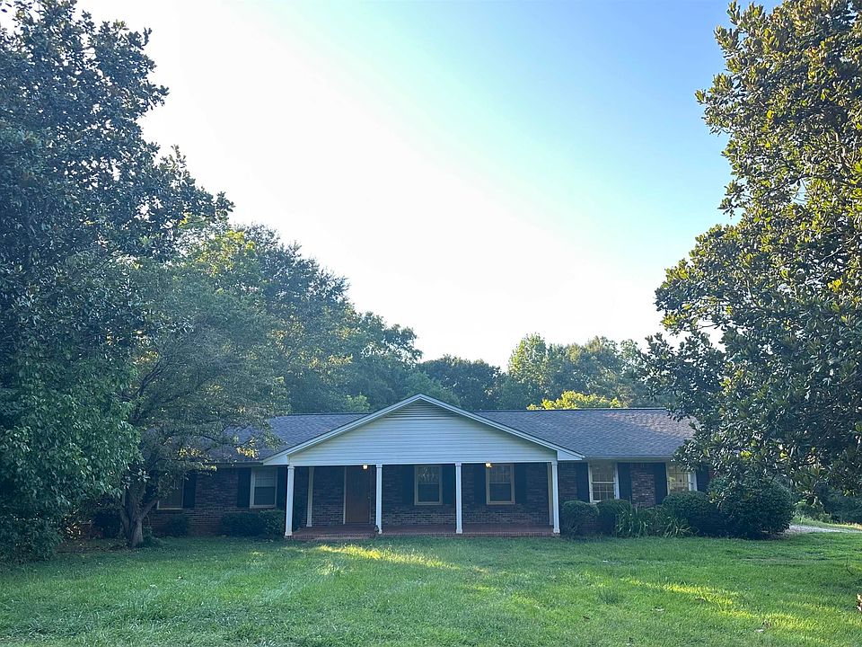 964 W H Hayes Rd Jefferson GA 30549 MLS 20138474 Zillow