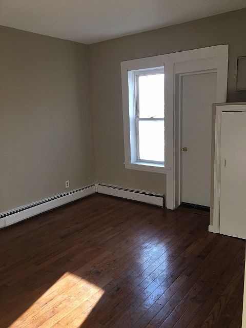 Wells St Apt Bridgeport Ct Zillow