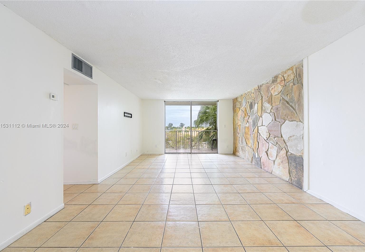 Nw Th St Apt Miami Fl Mls A Zillow