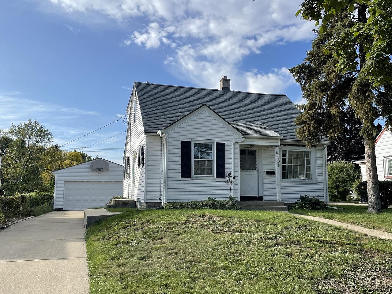 West Cleveland Avenue West Allis Wi Mls Zillow