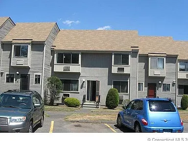 38 Essex Ct Meriden CT Zillow Apartments For Rent In Meriden