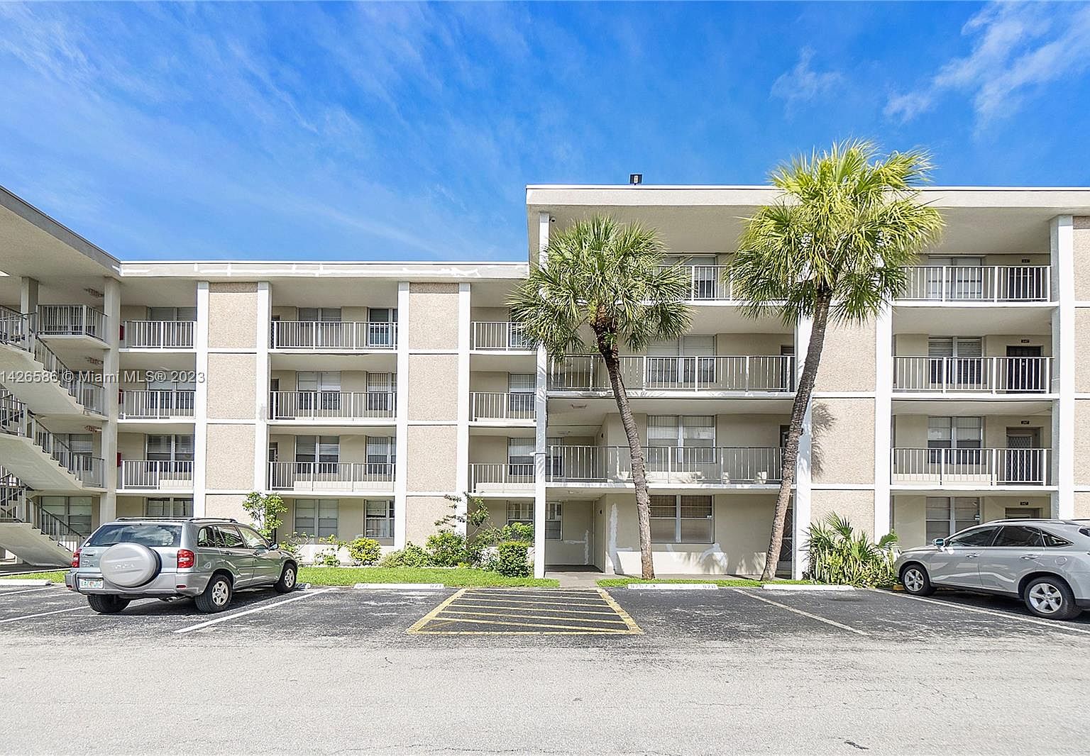 Nw Th Ave Apt Lauderdale Lakes Fl Zillow