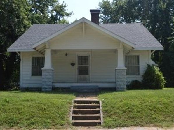 Singles in rock port mo