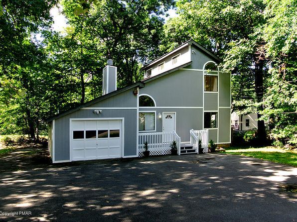 Barrett Township Home | circular driveway barrett township real estate barrett Barrett Township Home | circular driveway barrett township real estate barrett