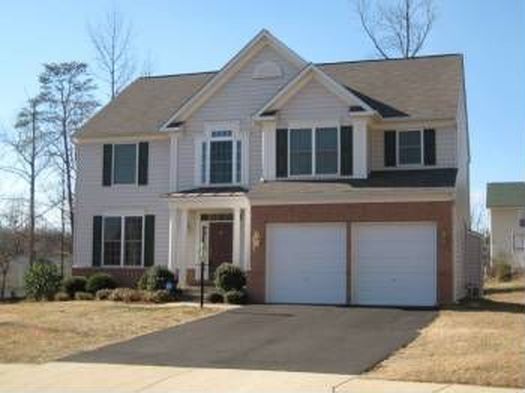 19204 Buna St Triangle Va 22172 Zillow