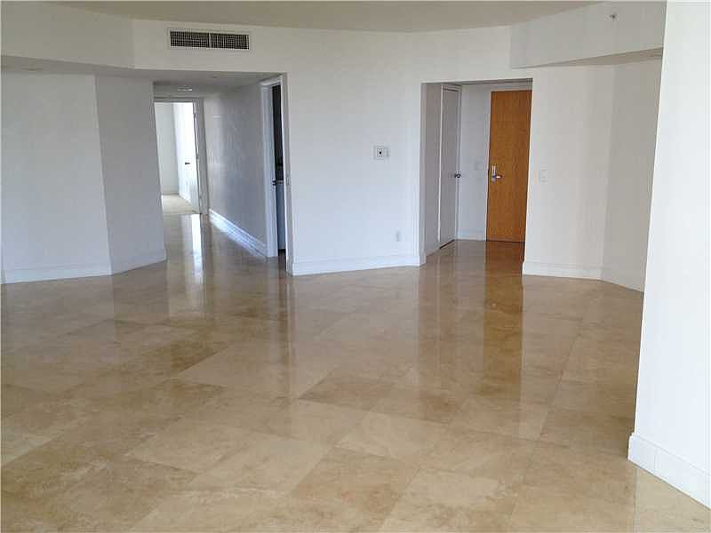 21055 Yacht Club Dr Aventura Fl 33180 Realty Aventura Fl Real Estate Professionals