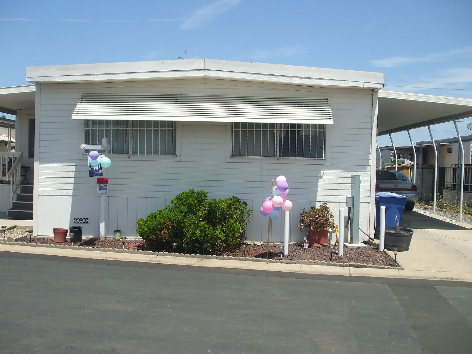 Chula Vista Extra Storage Dandk Organizer