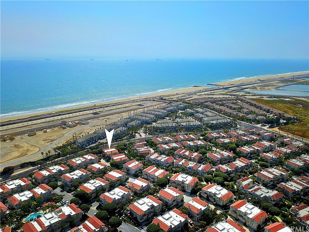 Seacliff Storage Huntington Beach California Dandk Organizer