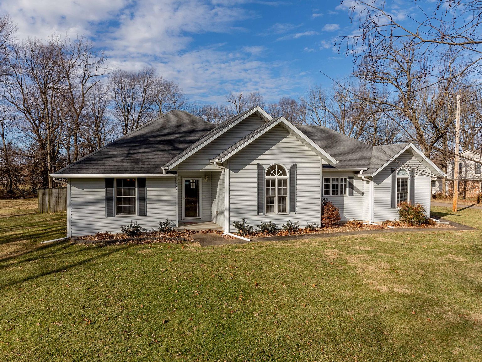 1111 S Barnes Ave Springfield Mo 65804 Zillow