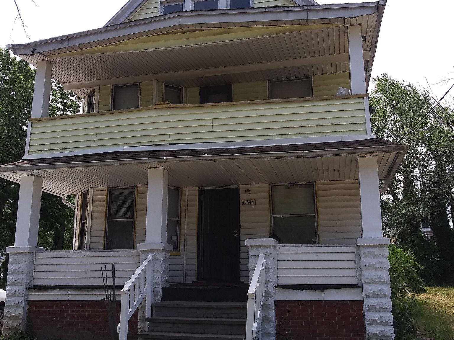 3406 Seymour Ave Cleveland Oh 44113 Zillow