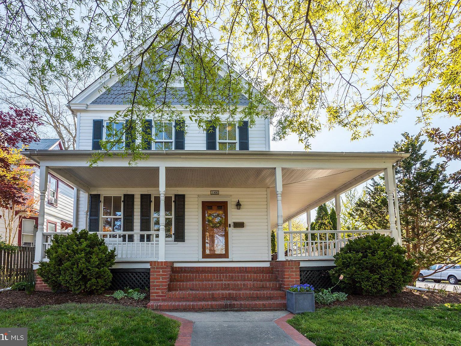 301 S Washington St Easton Md 21601 Mls Mdta138330 Zillow House Inspiration Home Shelving Systems