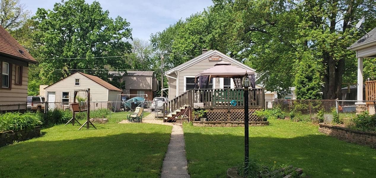 Learn What It Takes To Trade Up And Pursue A Profession In A High Growth High Wage Career In South Central Wisc Education And Training Trading How To Apply