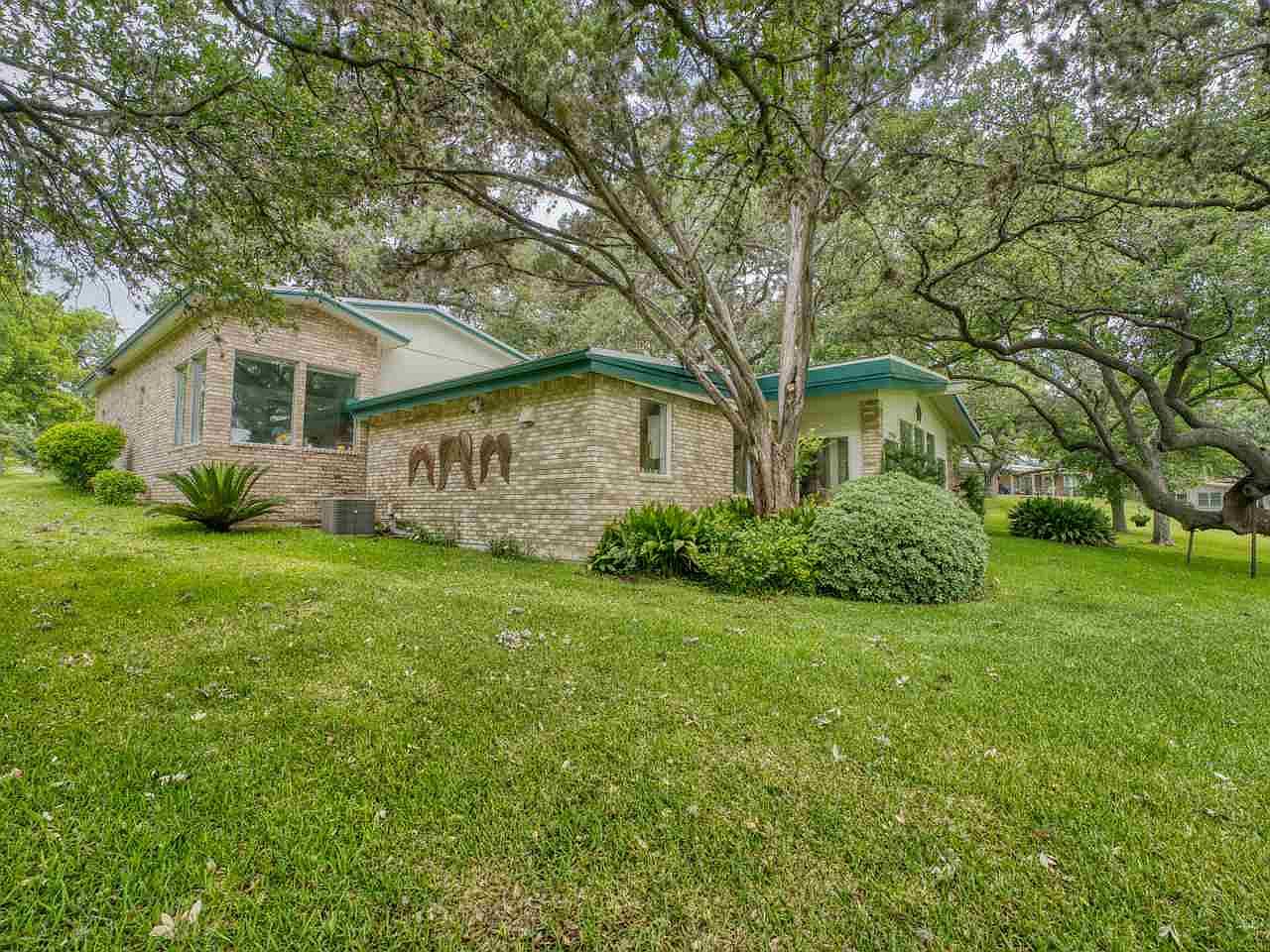 330 Yucca Dr Kingsland Tx 78639 Realtor Com