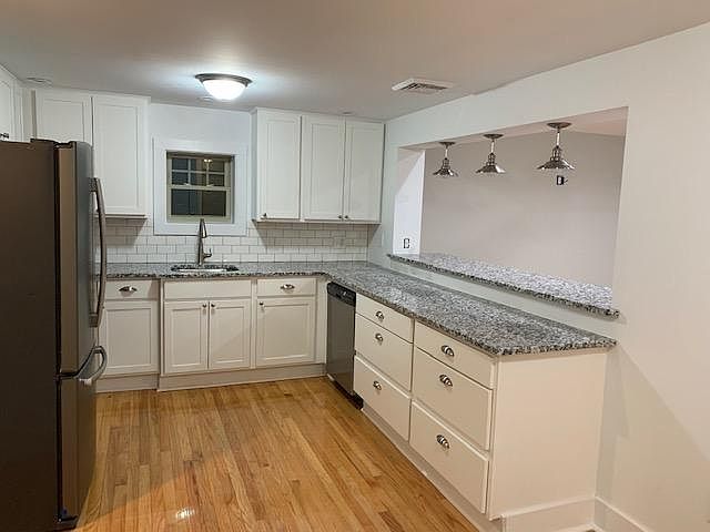 13 E Park Row 2 Clinton Ny 13323 Zillow