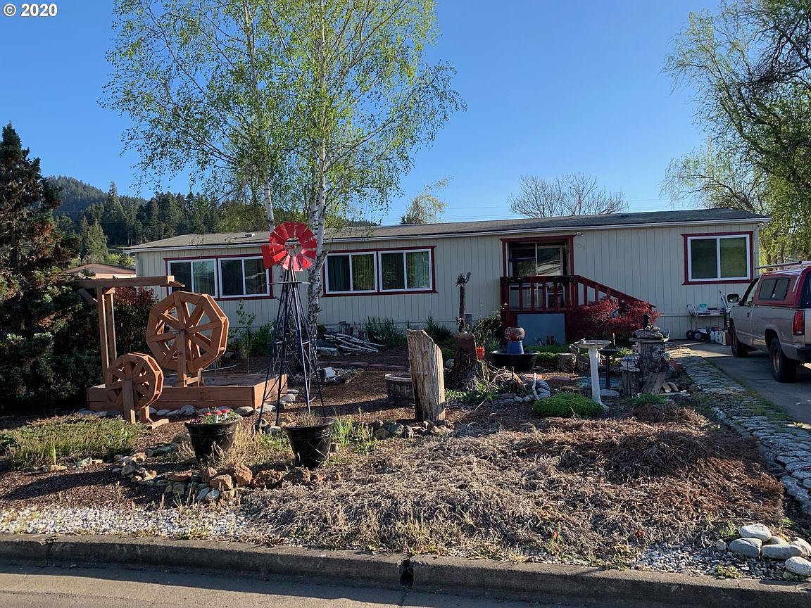 201 Heavenly Ct Sutherlin Or 97479 Zillow