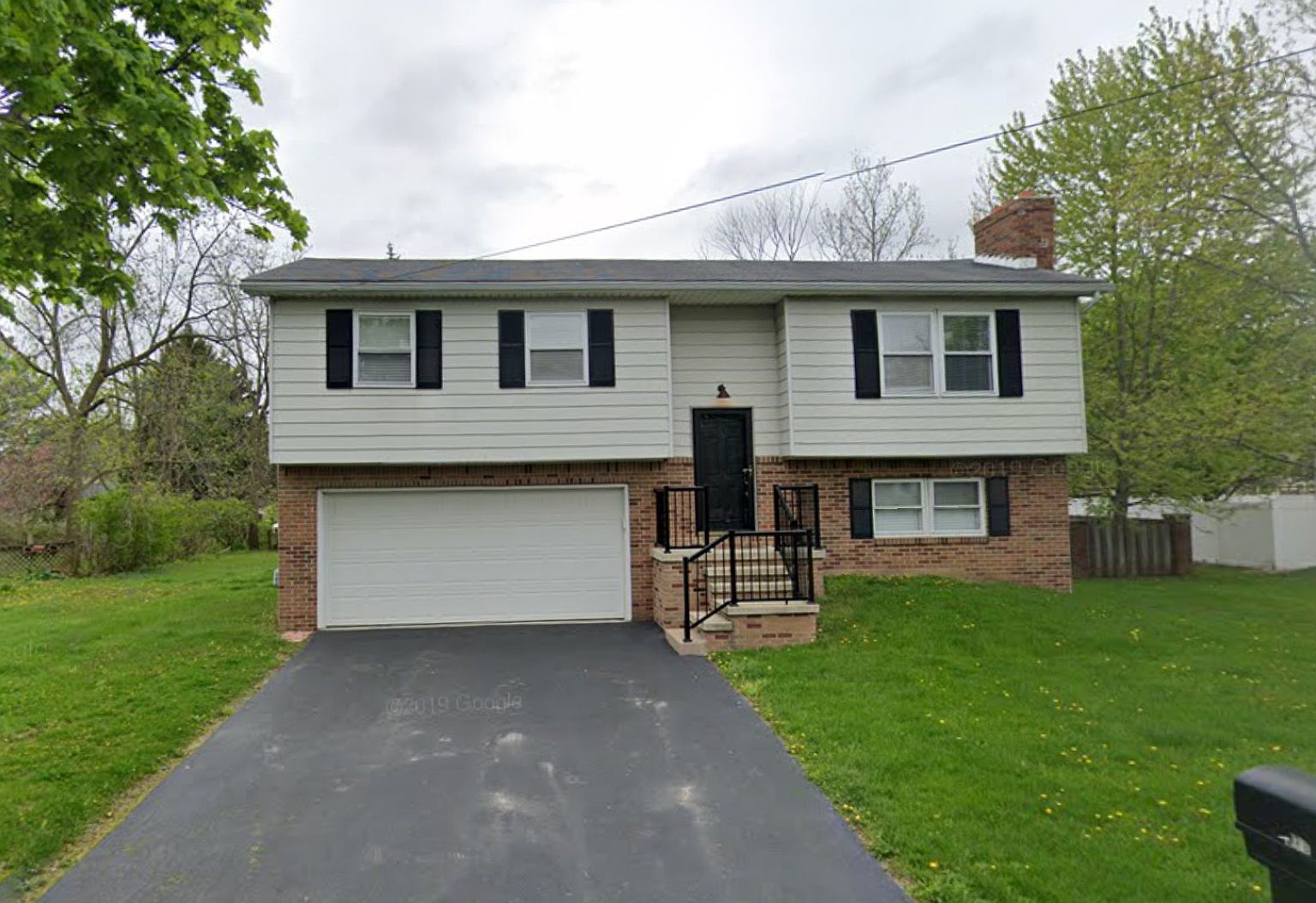 511 N Wintergarden Rd Bowling Green Oh 43402 Zillow
