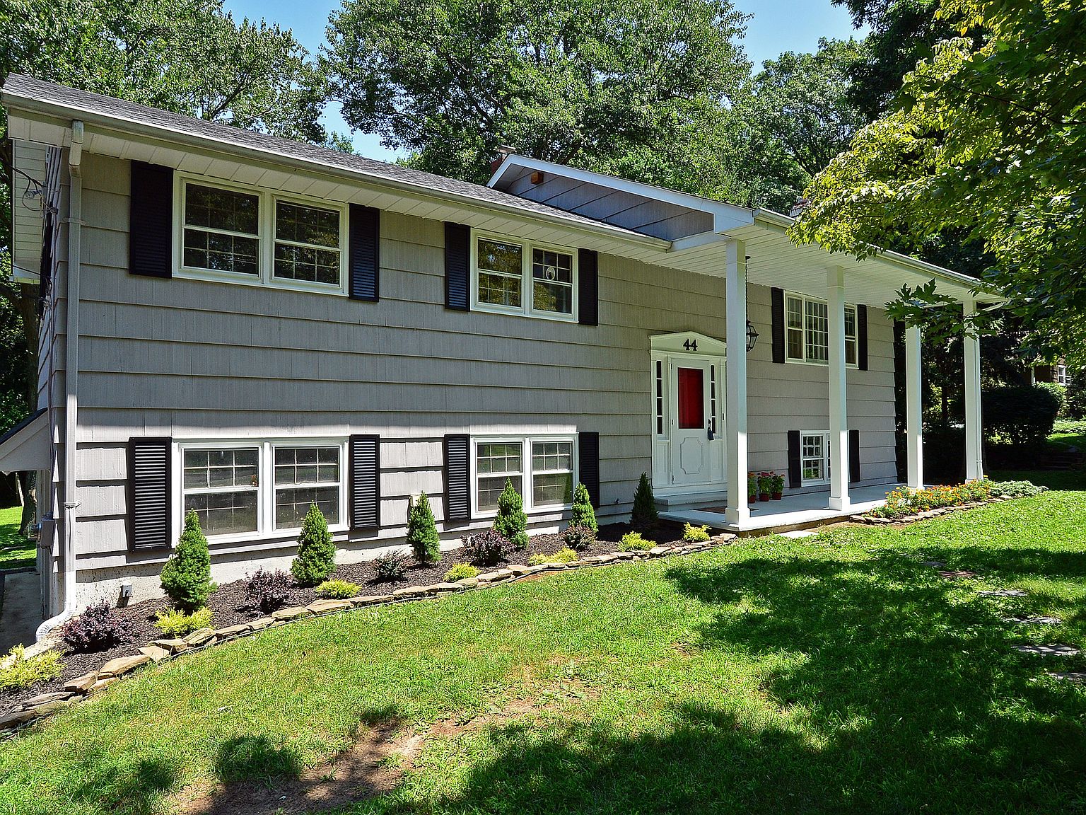 44 Roosevelt Ave Morganville Nj 07751 Zillow