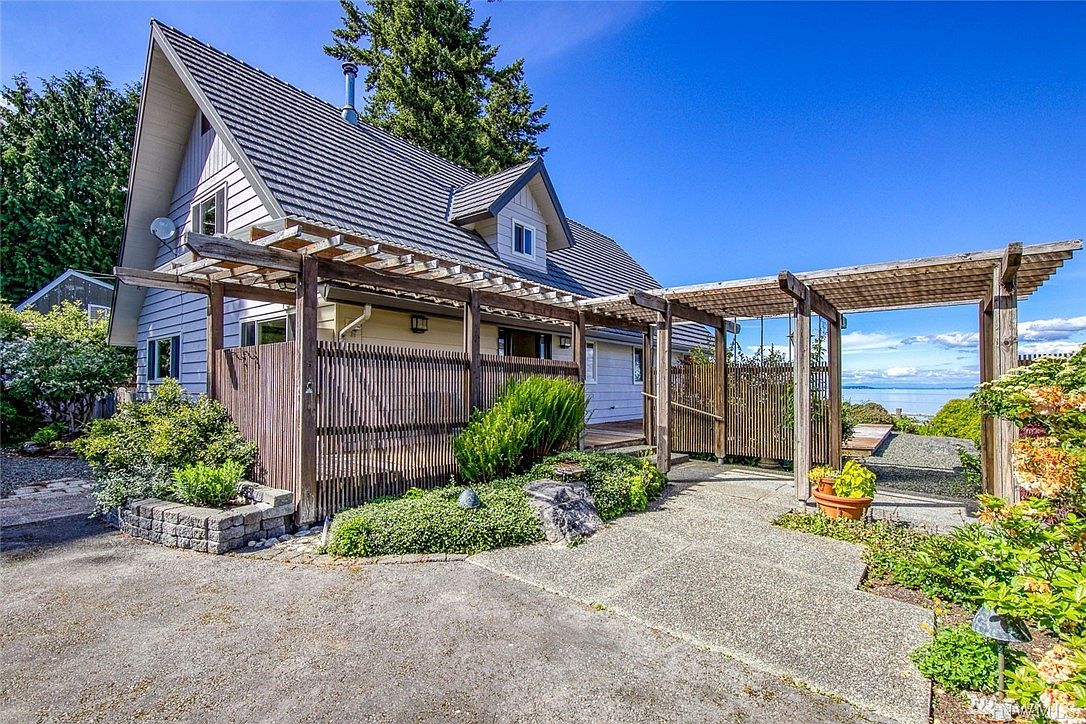 10698 Madison Ave Ne Bainbridge Island Wa 98110 Zillow