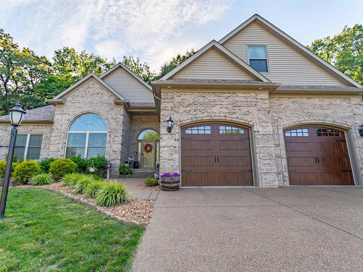 Evansville Garage Door Dandk Organizer