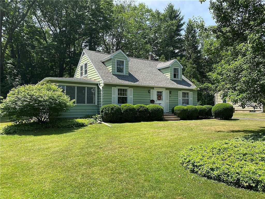 332 W Elm St East Rochester Ny 14445 Zillow