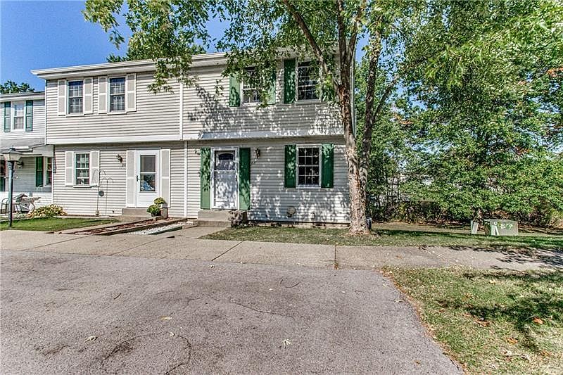 312 Parkwood Dr Cranberry Township Pa 16066 Zillow