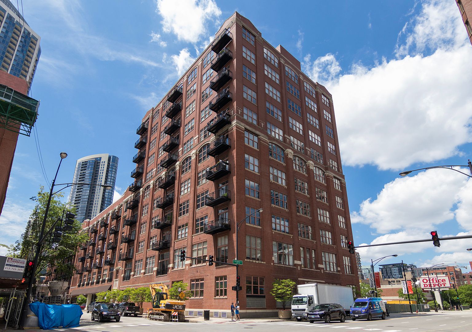 360 W Illinois St Apt 9a Chicago Il 60654 Zillow