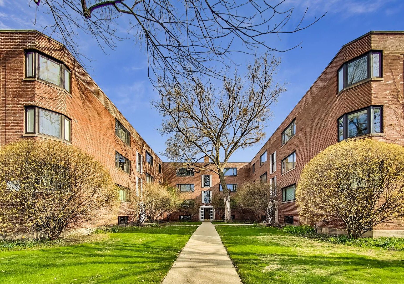 2623 Central St Apt 2e Evanston Il 60201 Mls 10692760 Zillow 2623 Central St Apt 2e Evanston Il