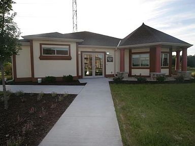 Greenfield Highlands Apartment Rentals - Greenfield, WI | Zillow