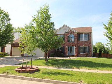 1210 Chatham Ln Bloomington Il 61704 Zillow