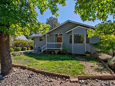 1525 Crane Rd Ukiah Ca 95482 Zillow