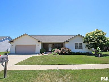 1608 Florence Ave Pekin Il 61554 Realtor Com