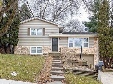 4009 14th Ave Se Cedar Rapids Ia 52403 Zillow