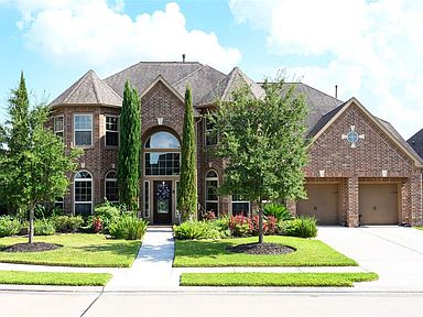 Fabulous 4bd 3 1ba Home For Sale In Texas City In 2020 Saratoga Homes Texas City House Styles