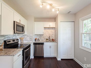 21 Idylwood Drive Cullowhee Nc 28723 Apartment For Rent In Cullowhee Nc Apartments Com