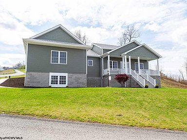 Henderson Hall In West Virginia Was Home To 5 Generations Of A Family And Now Is A Fabulous Time Capsule Photo Gallery Home 29 Rooms Furnishings