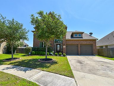 Fabulous 4bd 3 1ba Home For Sale In Texas City In 2020 Saratoga Homes Texas City House Styles
